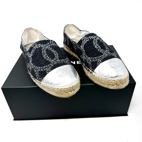 Chanel Black Tweed CC Espadrilles with Silver Cap Toe Jute Sole Flats Size 40 - Picture 1 of 10